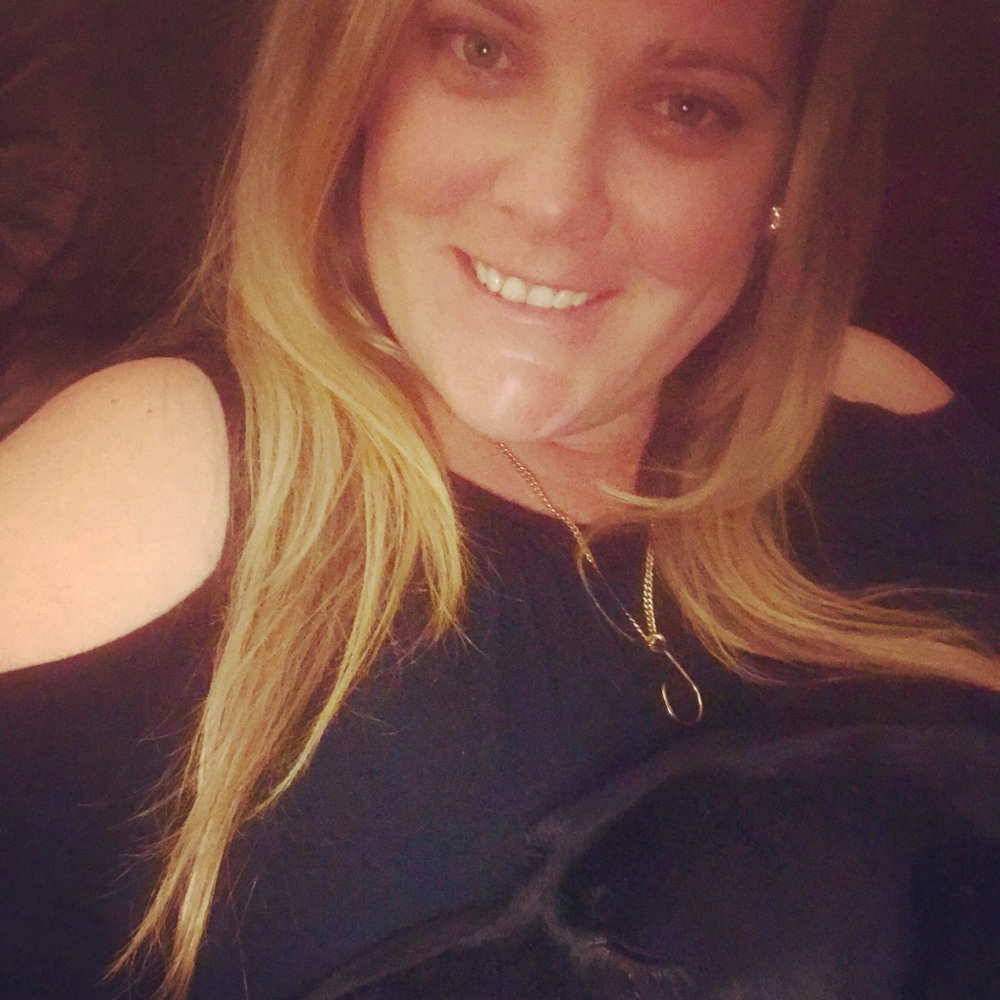 Meet your Posher, Abi